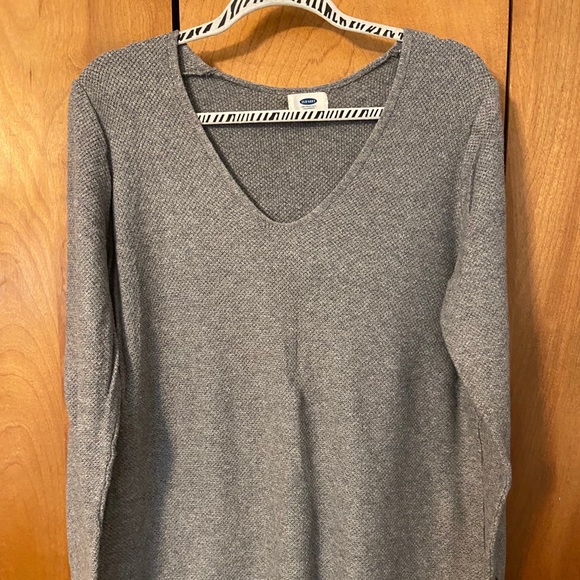 Old Navy Sweaters - Women’s Old Navy tunic gray sweater size XL